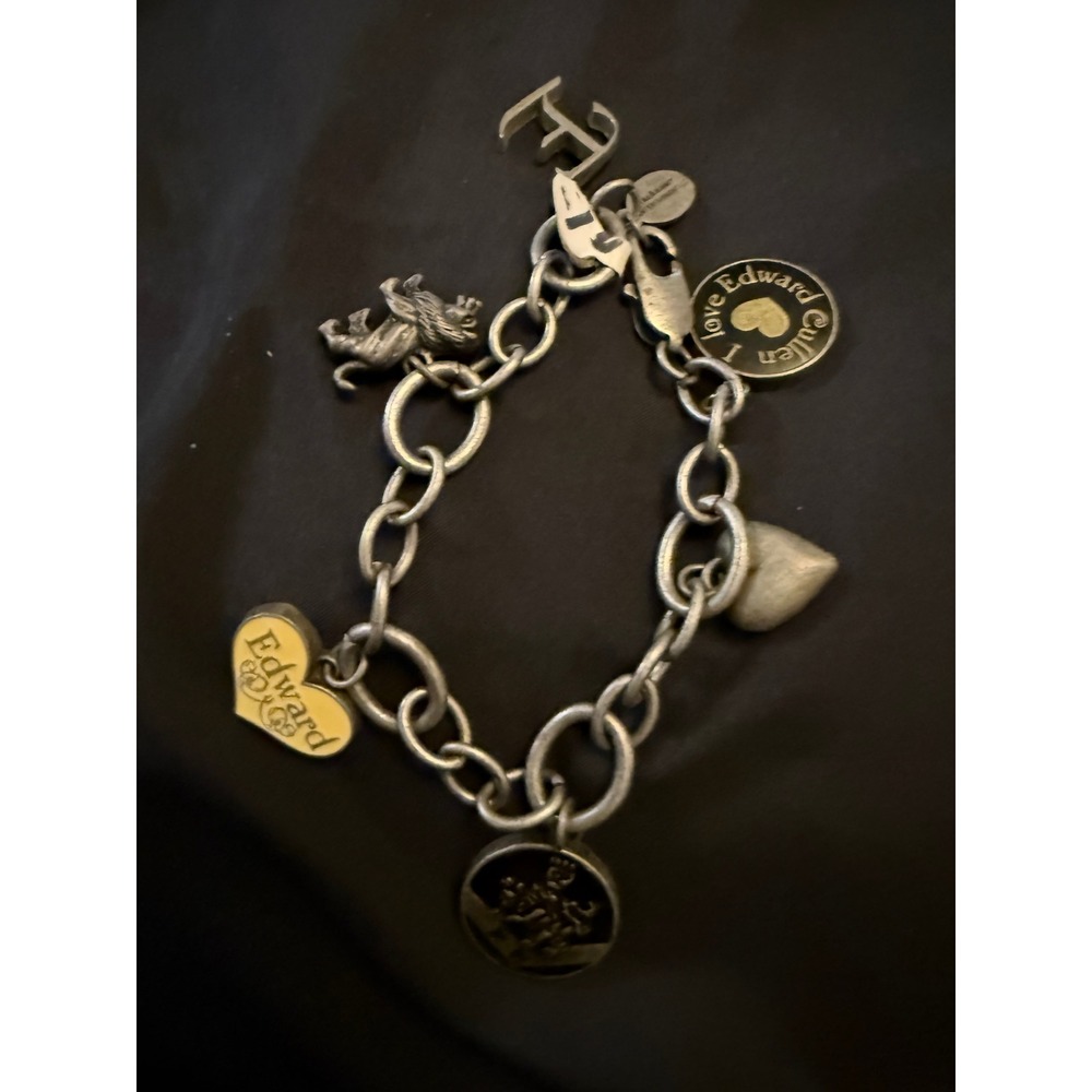 Twilight Saga Edward Cullen Charm Bracelet Silver Tone Lion Crest Heart Summit